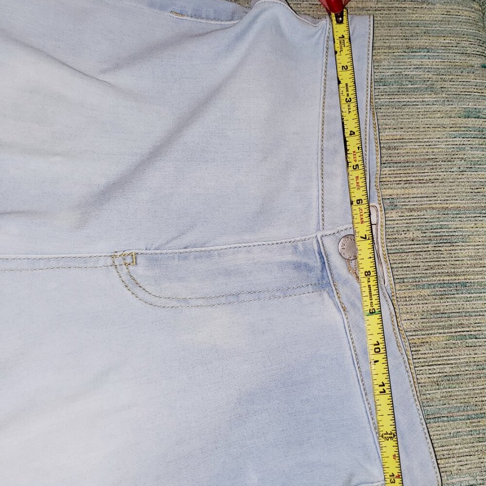 FREE FEOPLE EXTREME BELL BOTTOMS - Picture 3 of 5